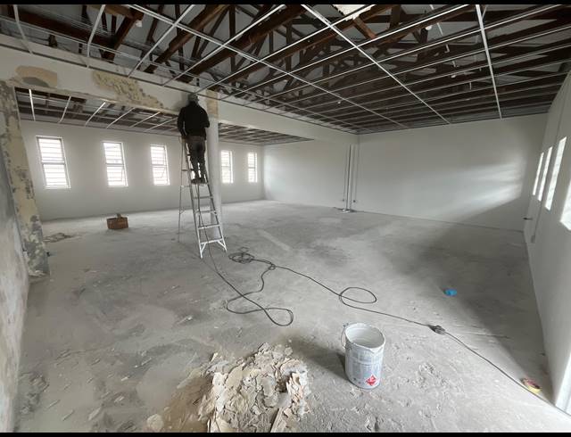 301M² WAREHOUSE TO LET IN NDABENI